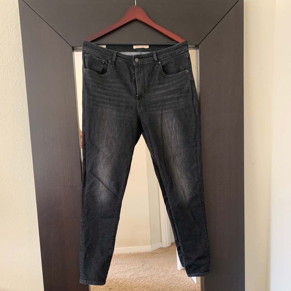 Levi’s 721 Skinny Jeans 👖